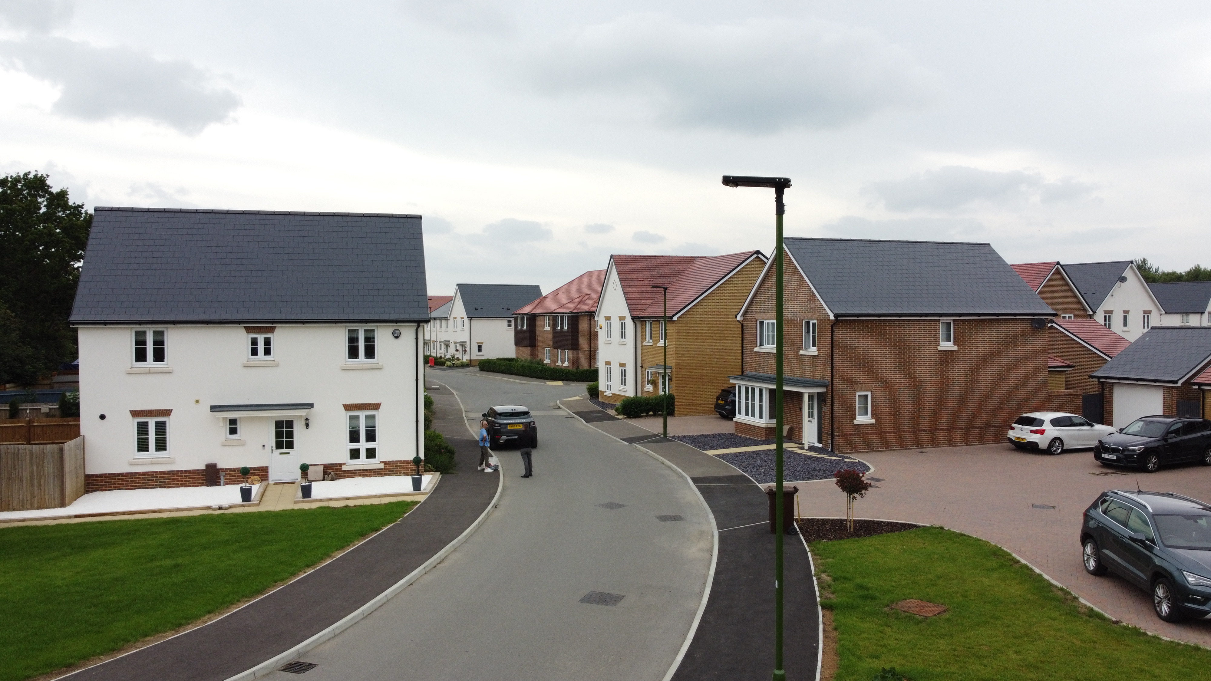 55W LED SOLAR DEFENDER