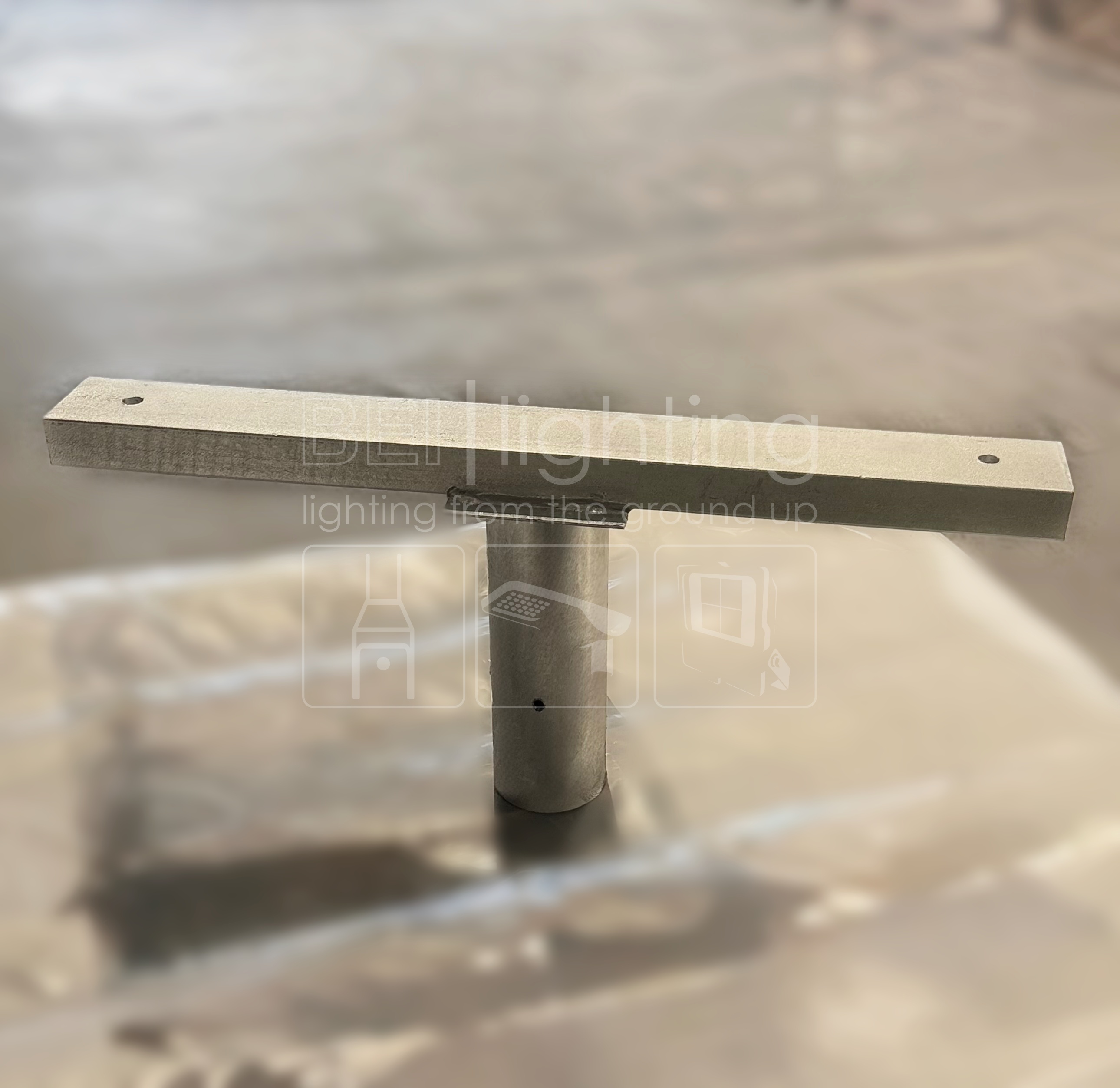 TWIN FLOODLIGHT BRACKET 700MM (114PT)